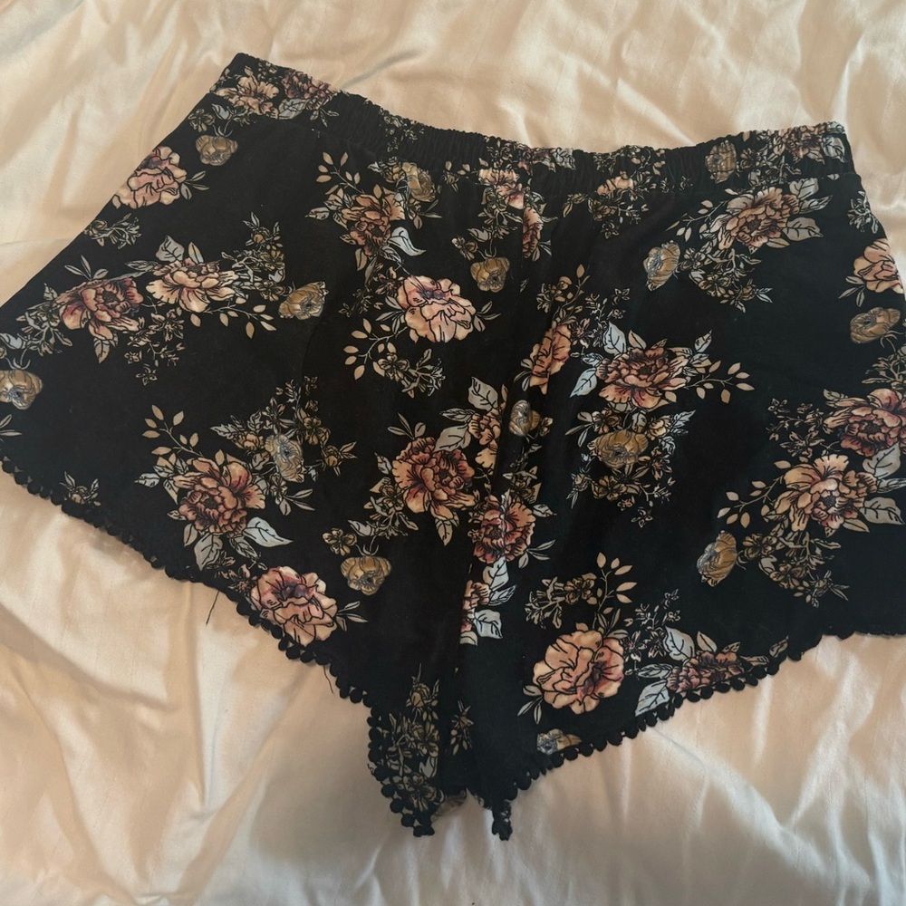 Rue 21 soft shorts size XL